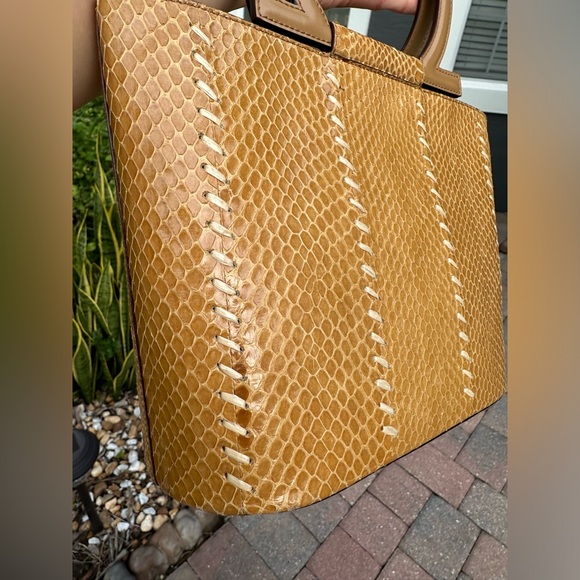 Salvatore Ferragamo snake skin vintage bag - Picture 3 of 12